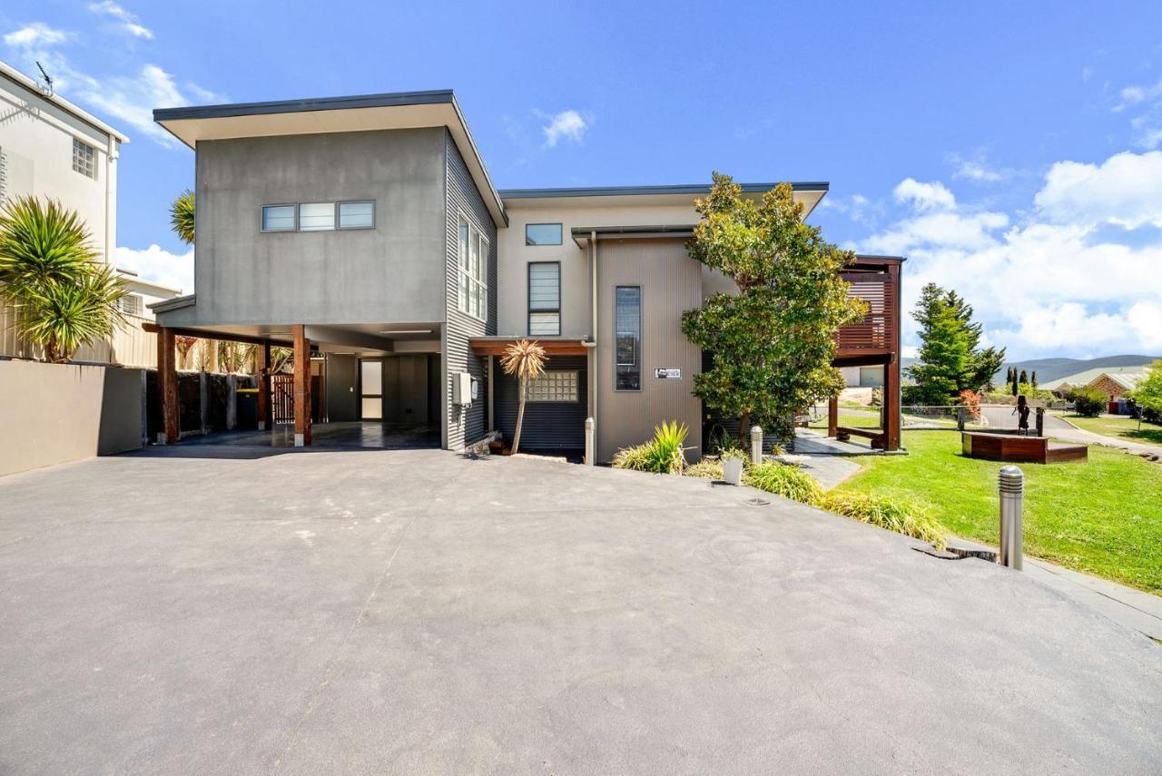 Ned Kelly'S Retreat - Stunning 3Br Townhouse L Lake Views L Wifi L Bbq Джиндабайн Экстерьер фото