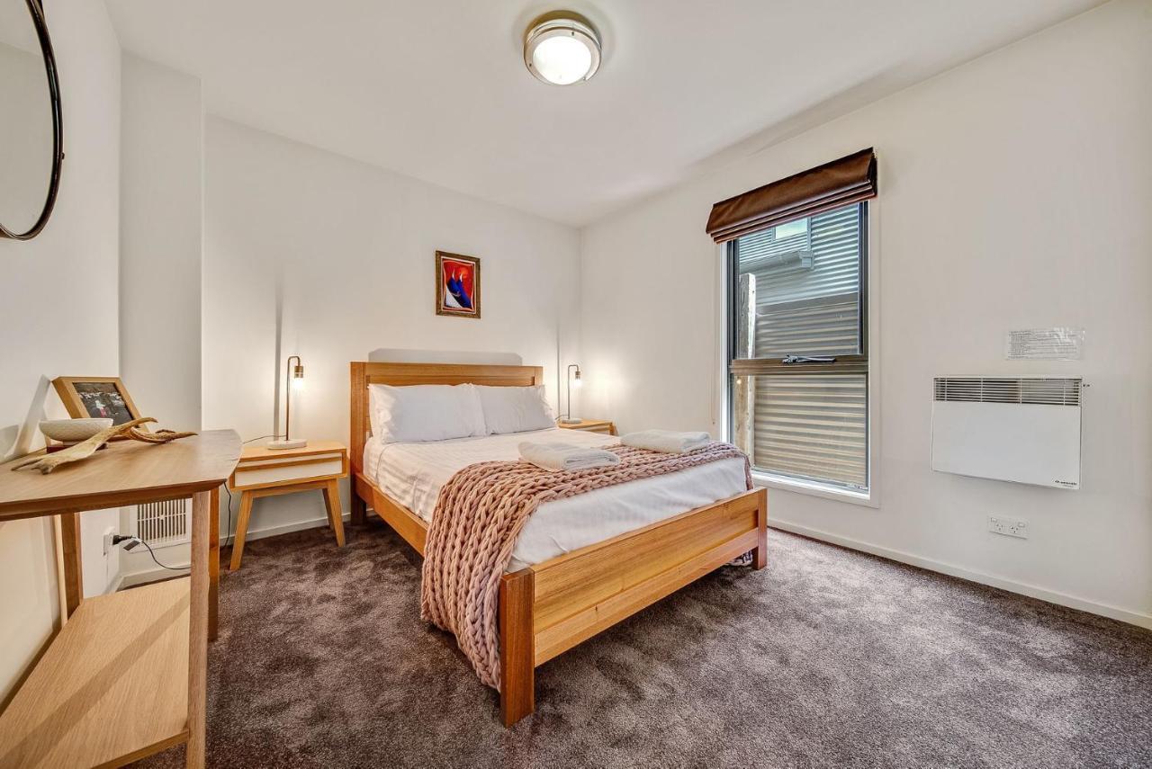 Ned Kelly'S Retreat - Stunning 3Br Townhouse L Lake Views L Wifi L Bbq Джиндабайн Экстерьер фото